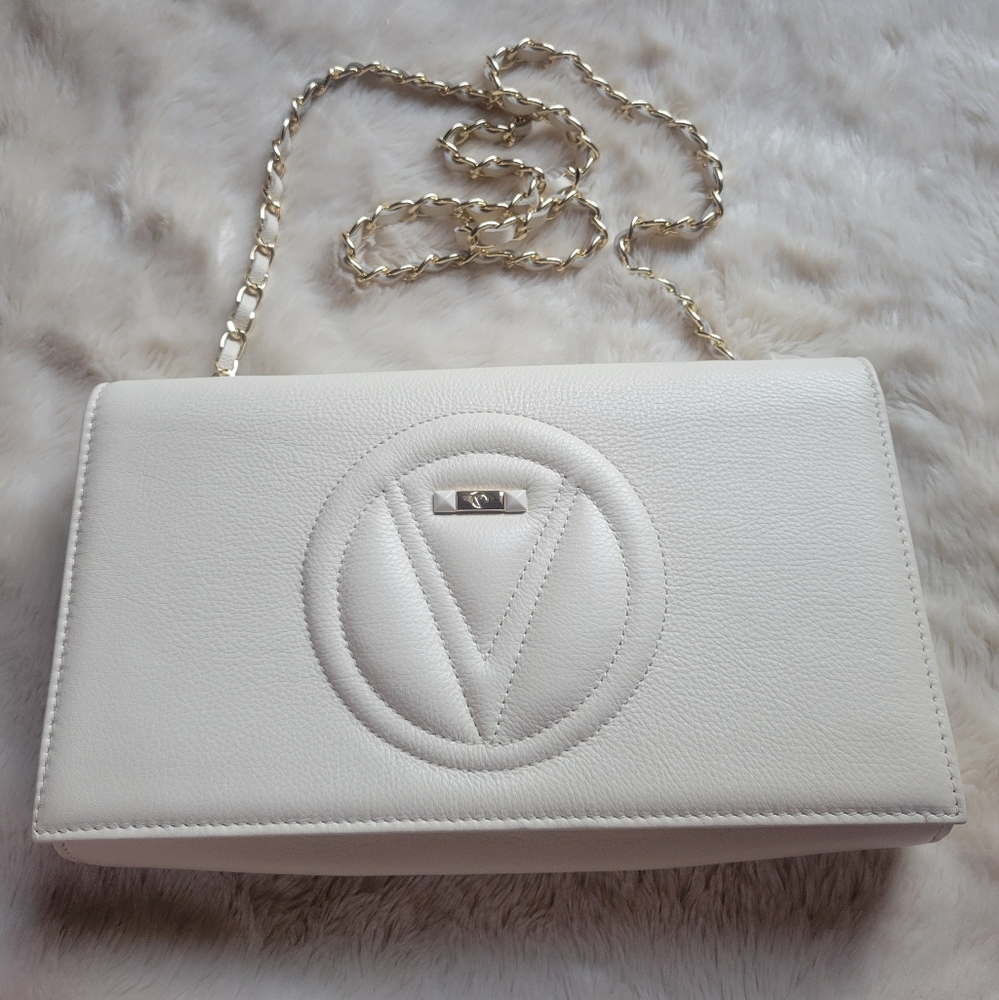 Mario Valentino Authentic Leather  Elegant Pearl   Chain Bag